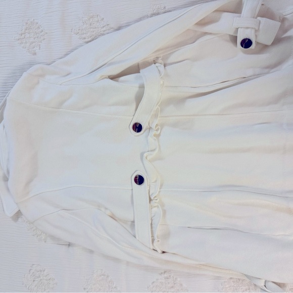 Banana Republic Cream Trench Coat - Picture 4 of 6